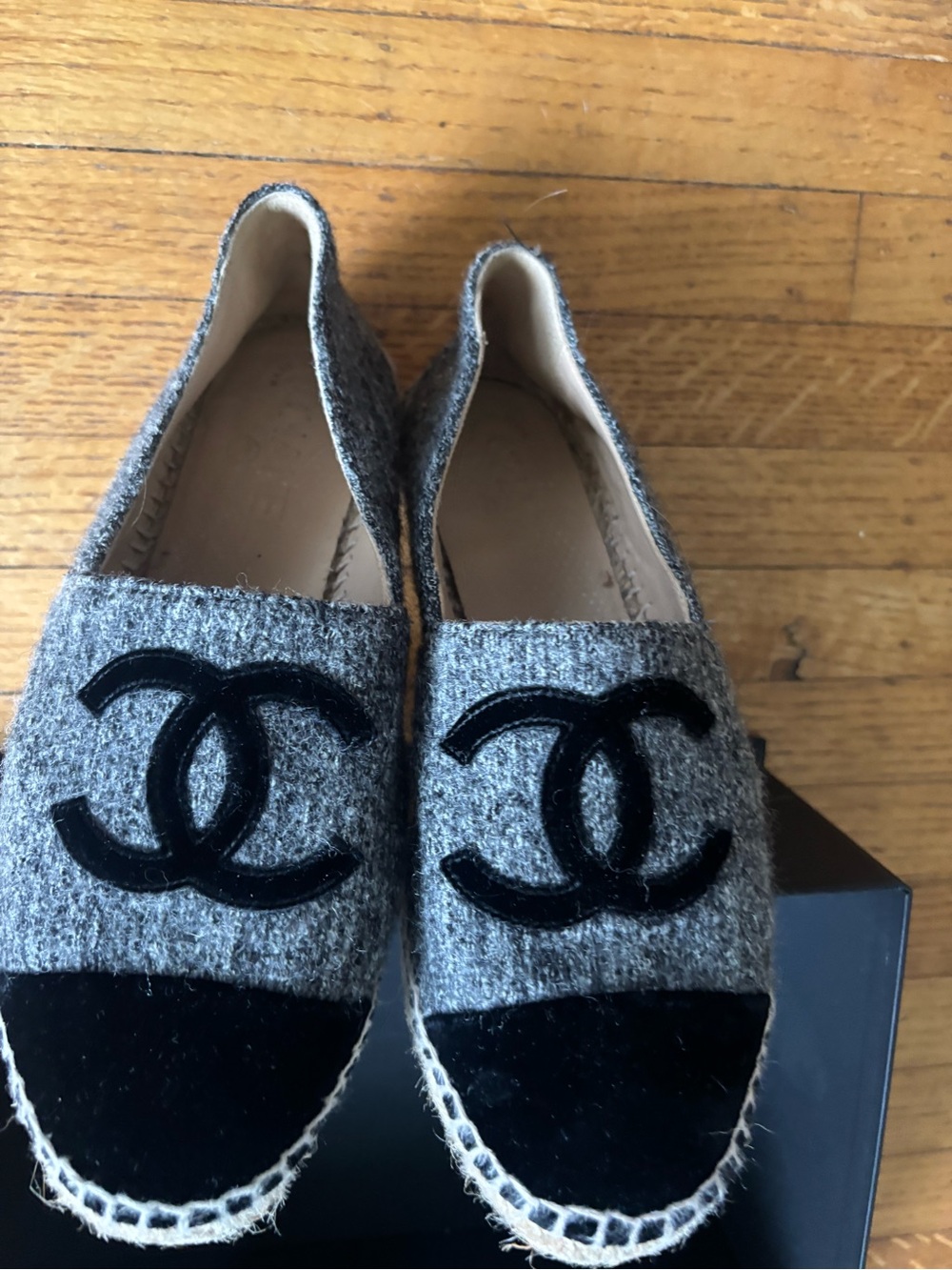 Chanel espadrilles worn once  size 37